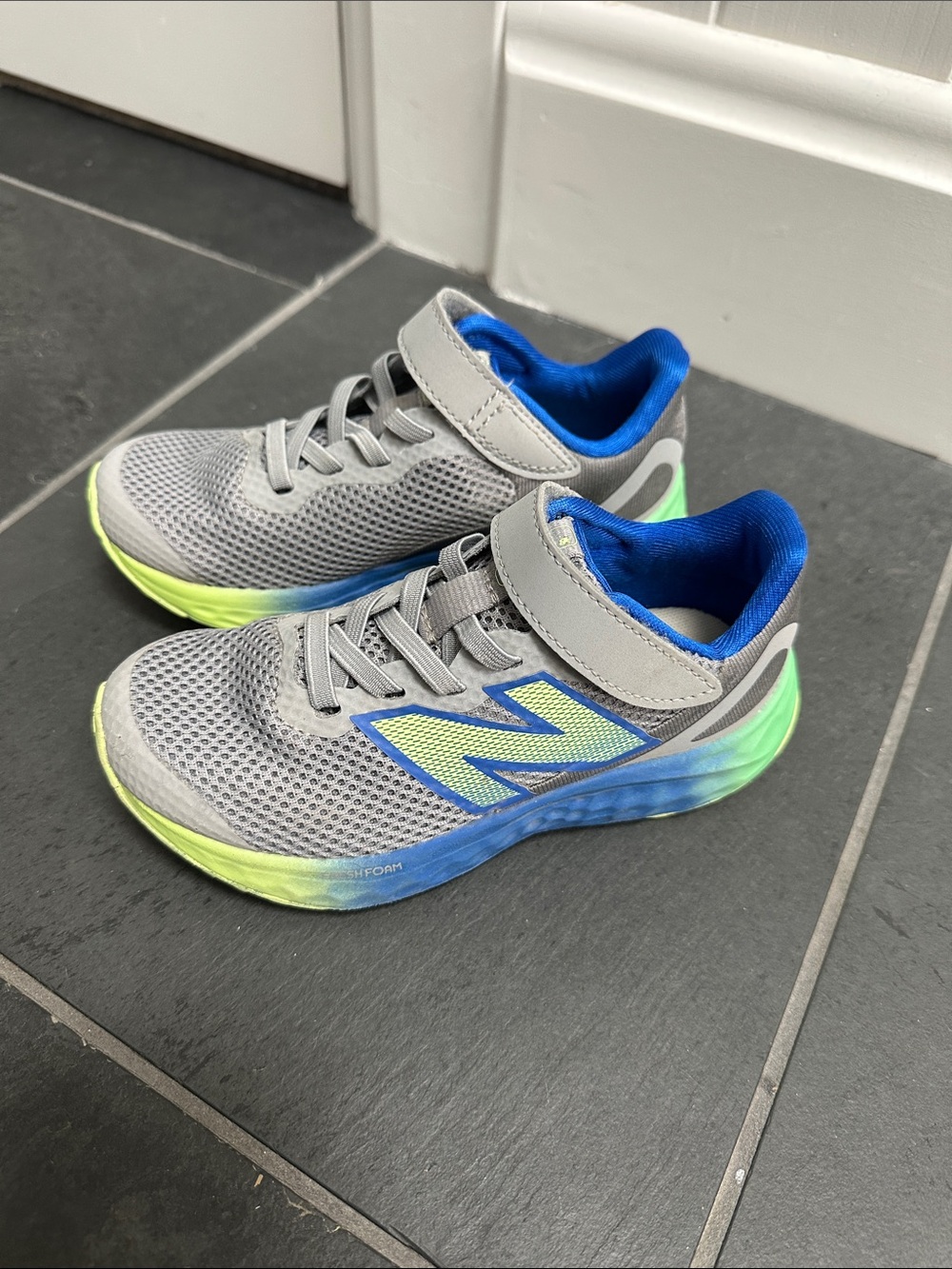 New Balance Kids Freshfoam Arishi Size 11